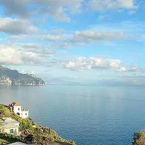 https://dachi-holiday-house.hotels-amalfi.com